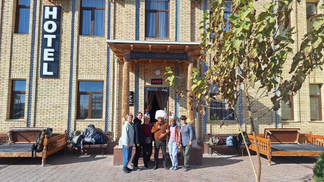 Sarbon Hotel Khiva Exterior photo